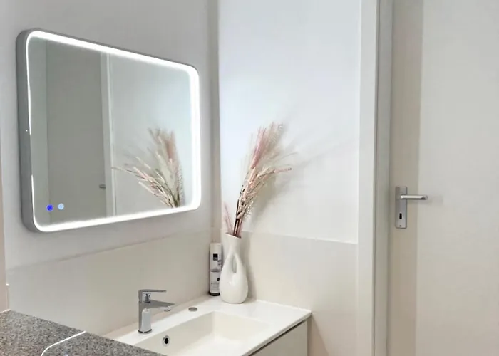 Appartement Messe With 2 Bedrooms, Kitchen&garden Düsseldorf